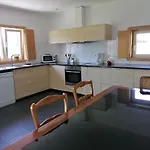 Casa Moderna Proxima Da *
