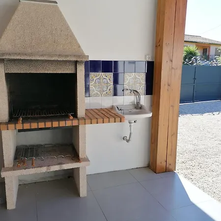 Casa Moderna Proxima Da *