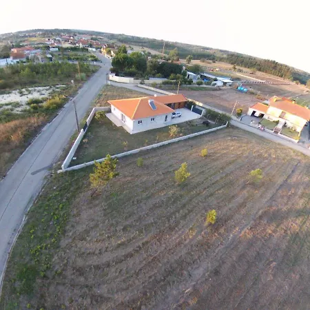 Casa Moderna Proxima Da Casa de Férias