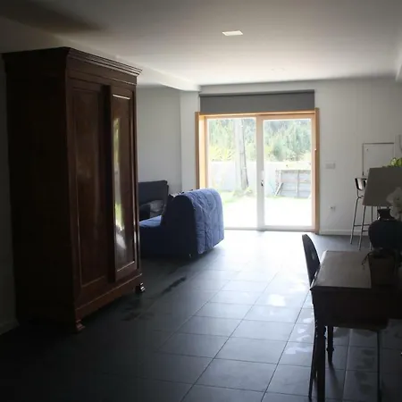 Casa Moderna Proxima Da Hébergement de vacances