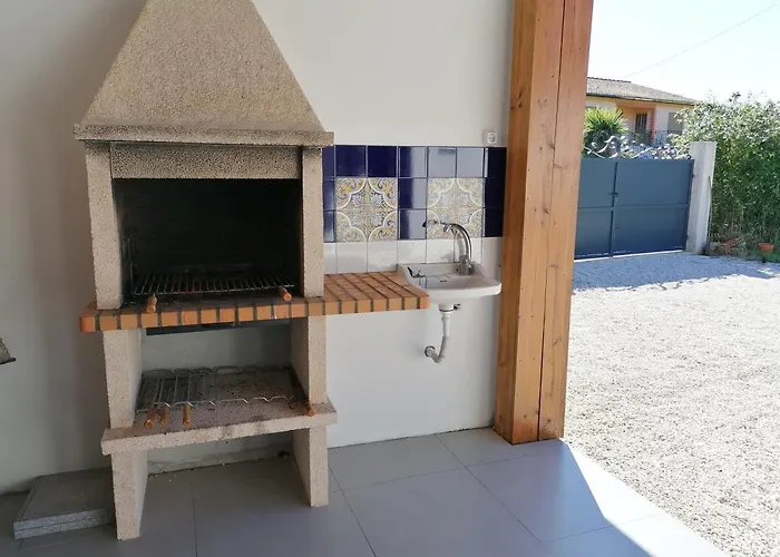 Casa Moderna Proxima Da *